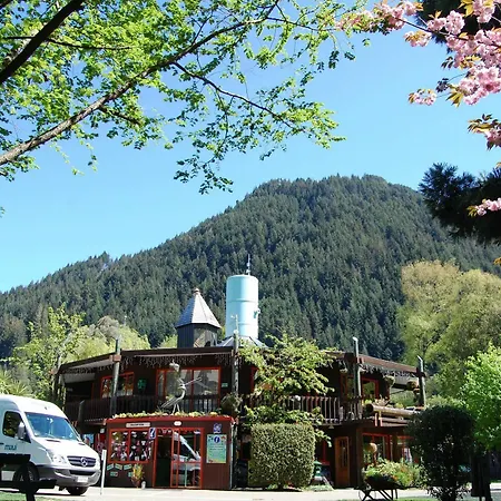 Queenstown Holiday Park Creeksyde
